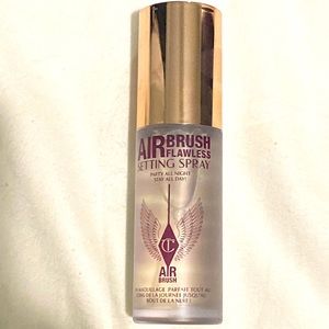 Charlotte Tilbury airbrush flawless setting spray mini